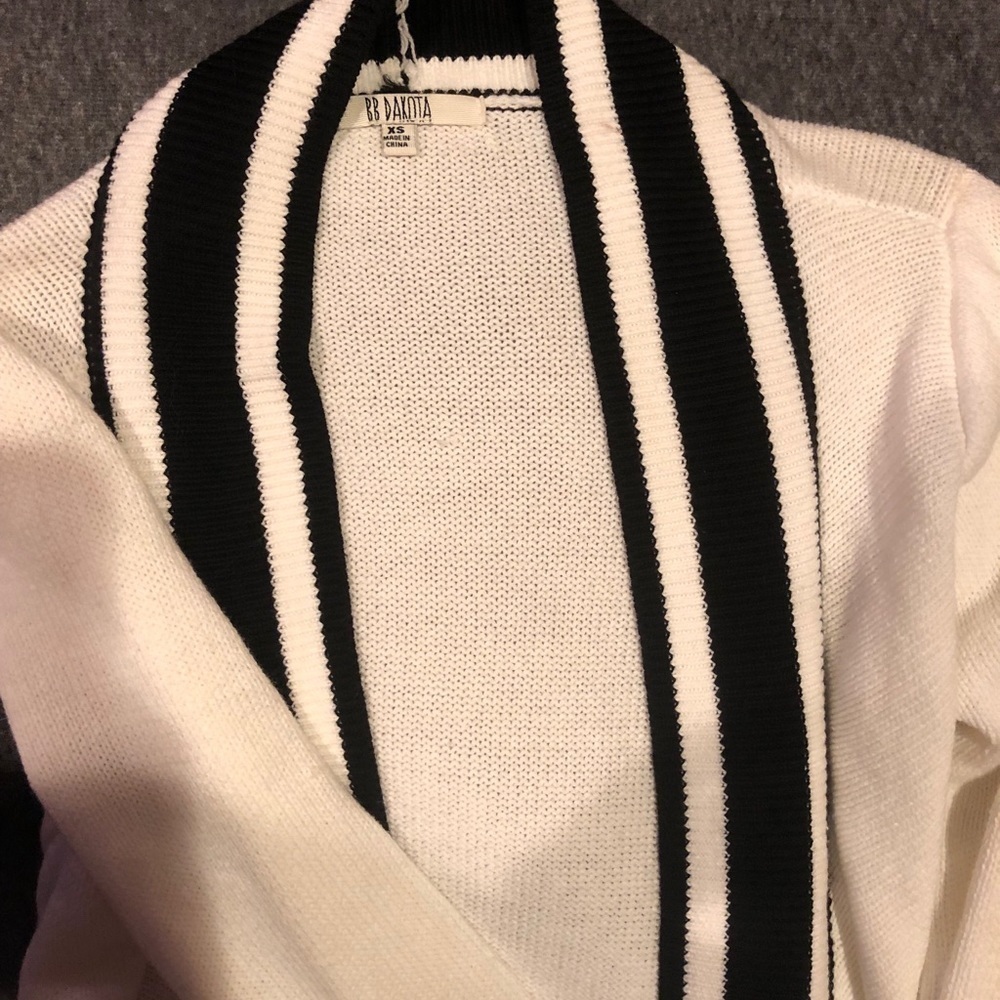 BB Dakota cardigan. Never worn - Picture 4 of 5